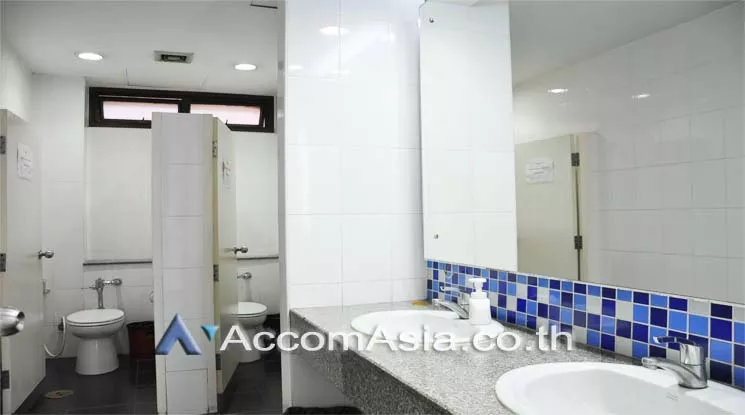 11  Office Space For Rent in Silom ,Bangkok BTS Sala Daeng at Kitpanit Building 13002152